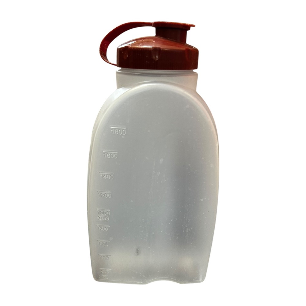 Rubbermaid Servin Saver Pitcher 2 QT Beverage Drink Container‎ Bottle Flip Lid